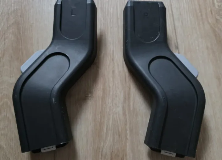 UPPAbaby VISTA/CRUZ autostoel-adapters - goede staat, gebruikt ~1 jaar, compatibel reissysteem